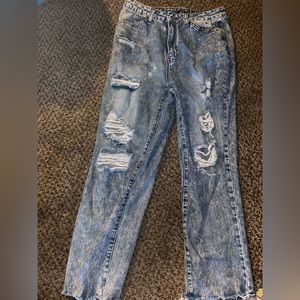 Ripped boyfriend jeans